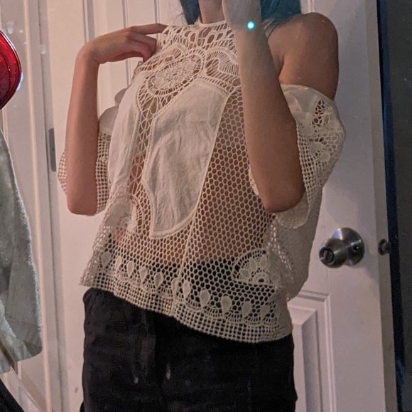 hollister sheer off the shoulder top - Picture 4 of 4
